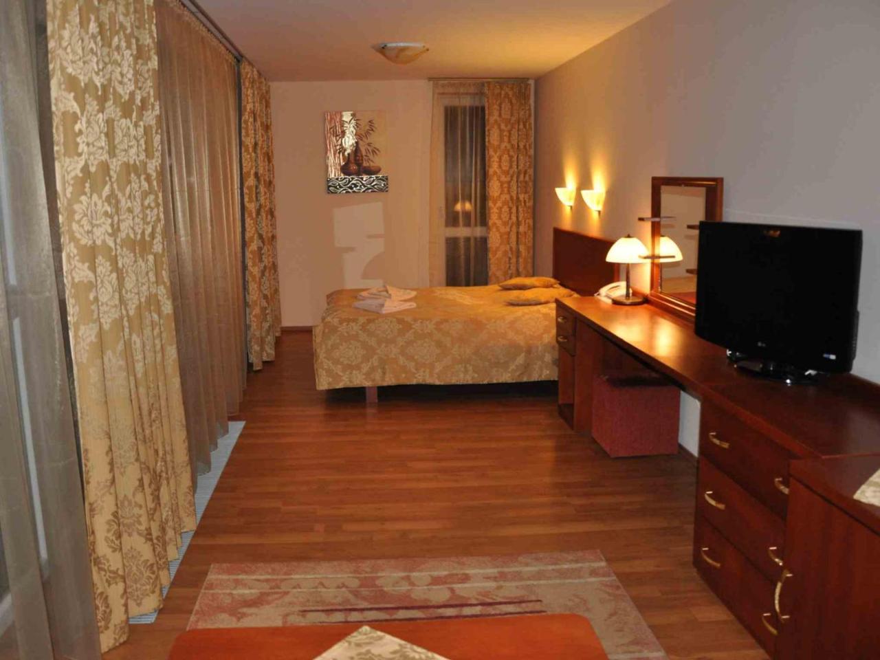 Hotel Pramen - Sivek Hotels Дудинце Екстериор снимка